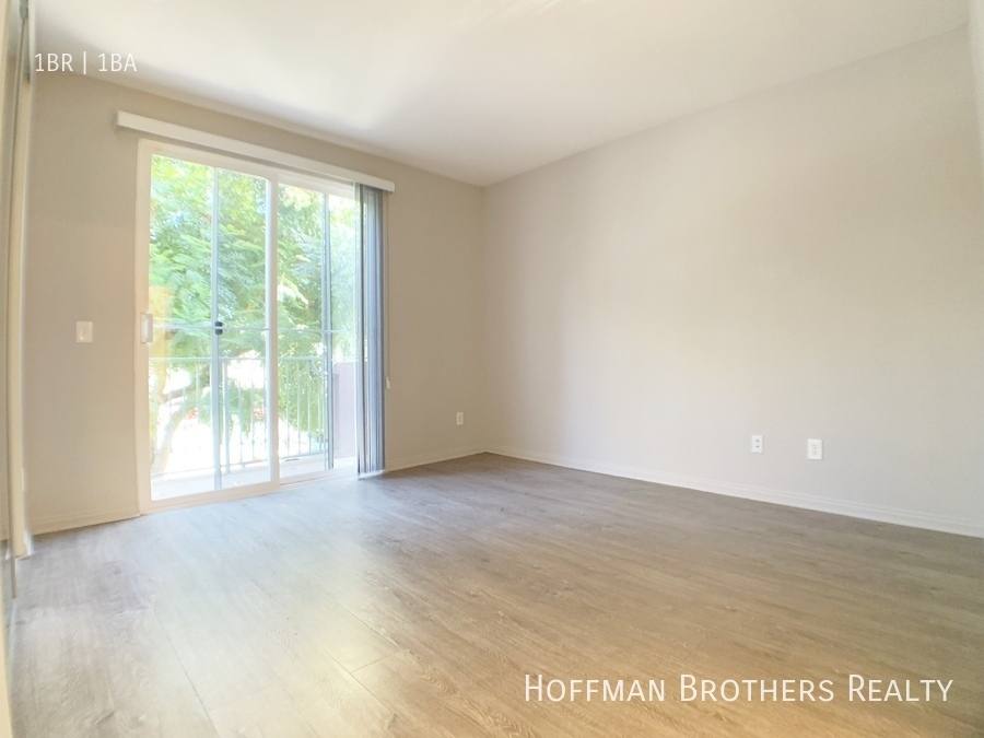 Apartment for rent at 3707 Motor Ave #110, Los Angeles, CA 90034