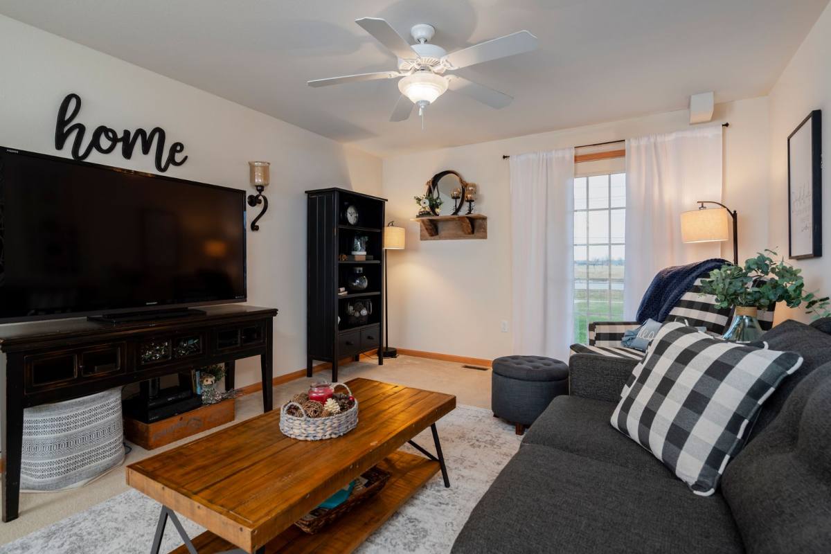 Apartment for rent at 13247 - 13555 Roachton Rd, Perrysburg, OH 43551