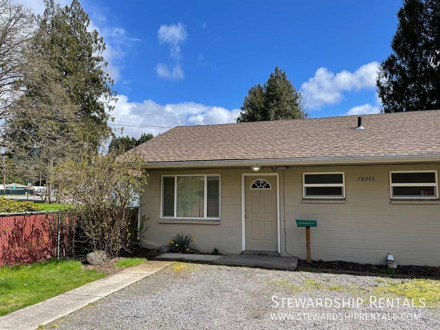 Apartment for rent at 76243 Gale St #1, Oakridge, OR 97463