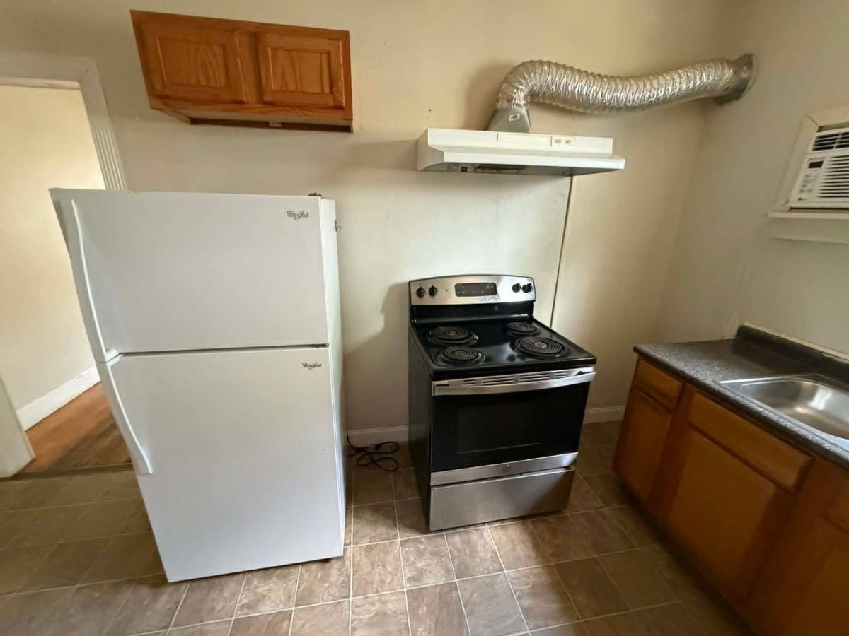 House for rent at 649-A Merrick St, Shreveport, LA 71104
