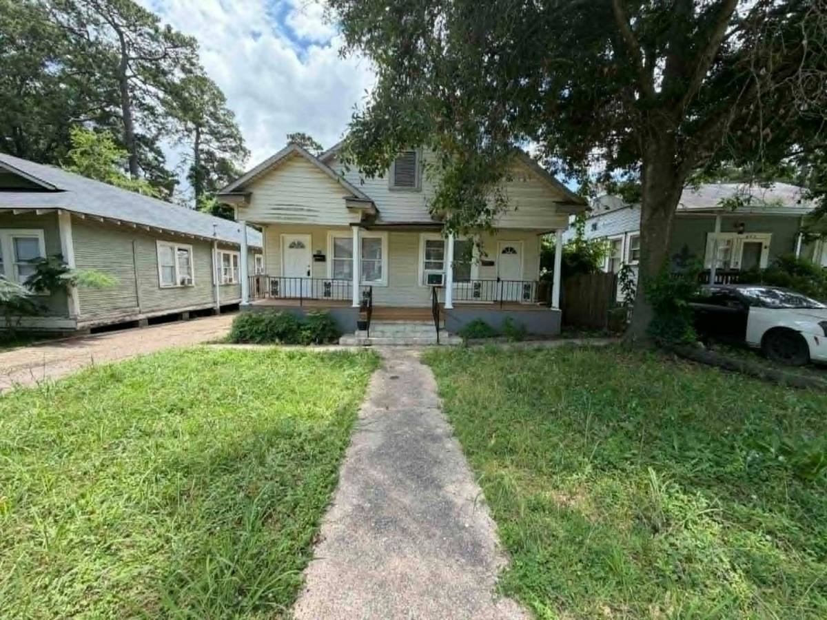 House for rent at 649-A Merrick St, Shreveport, LA 71104