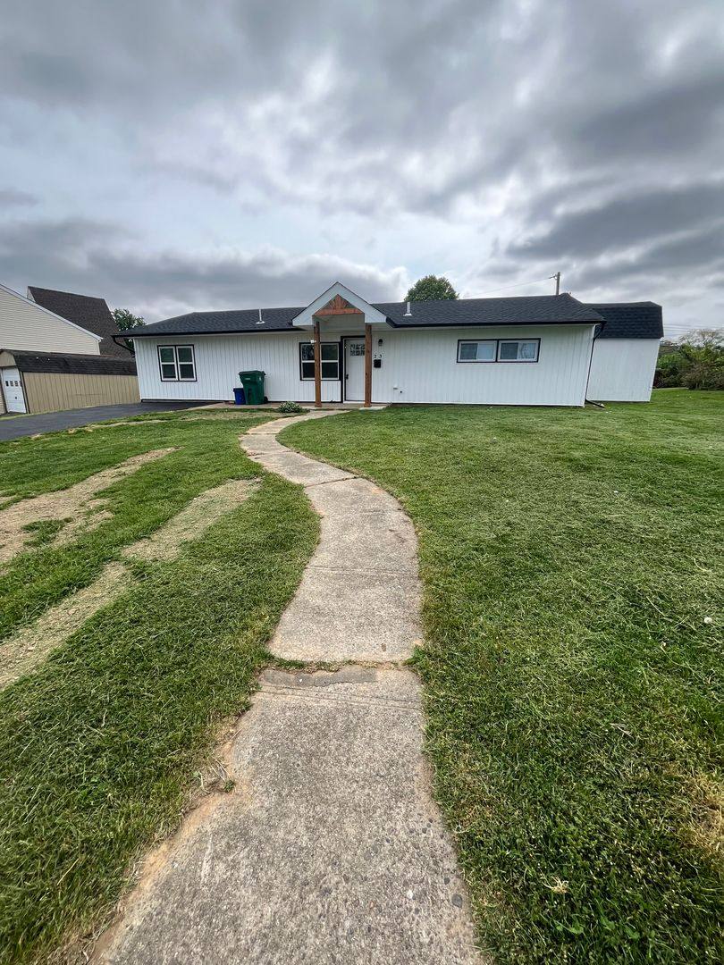 House for rent at 23 Mimosa Lane, Levittown, PA 19054