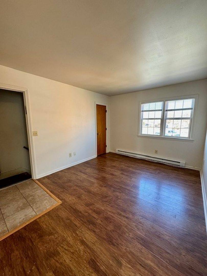 Apartment for rent at 414 Bruce St, Bridgewater, VA 22812