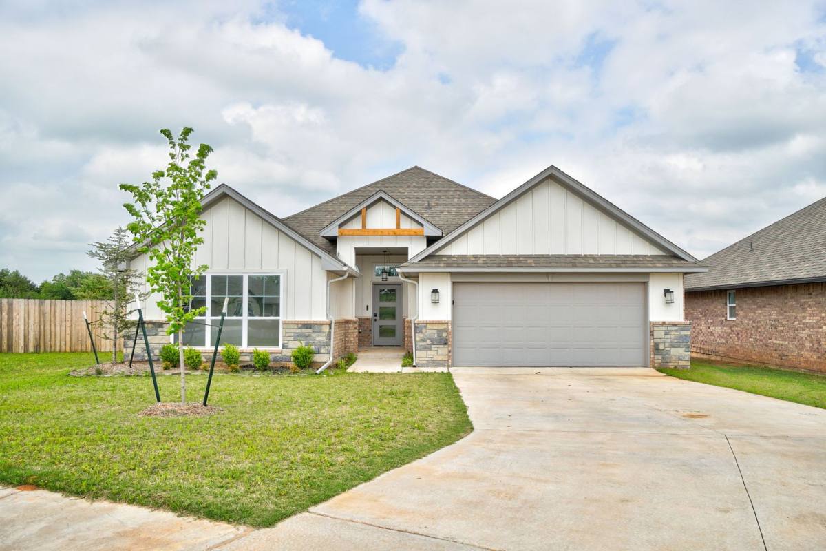 House for rent at 19804 Canning Court, Edmond, OK 73012