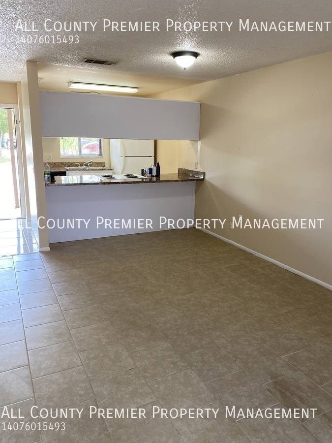 Townhouse for rent at 1752 Memphis Ave, Orlando, FL 32807