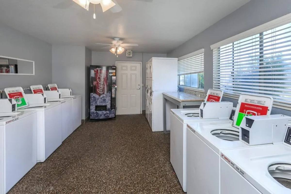 Apartment for rent at 401 Villa Ave, Clovis, CA 93612