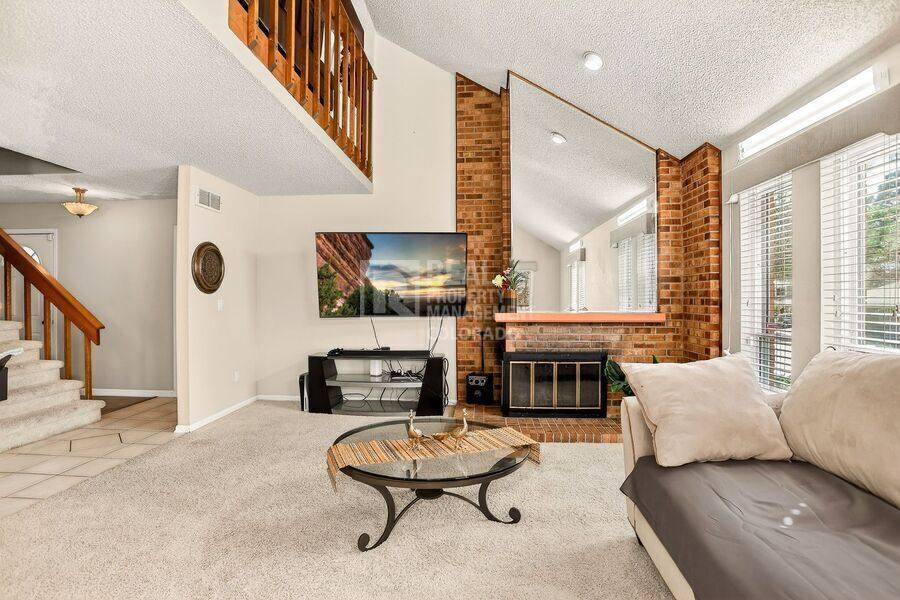 Townhouse for rent at 11185 E Linvale Dr, Aurora, CO 80014