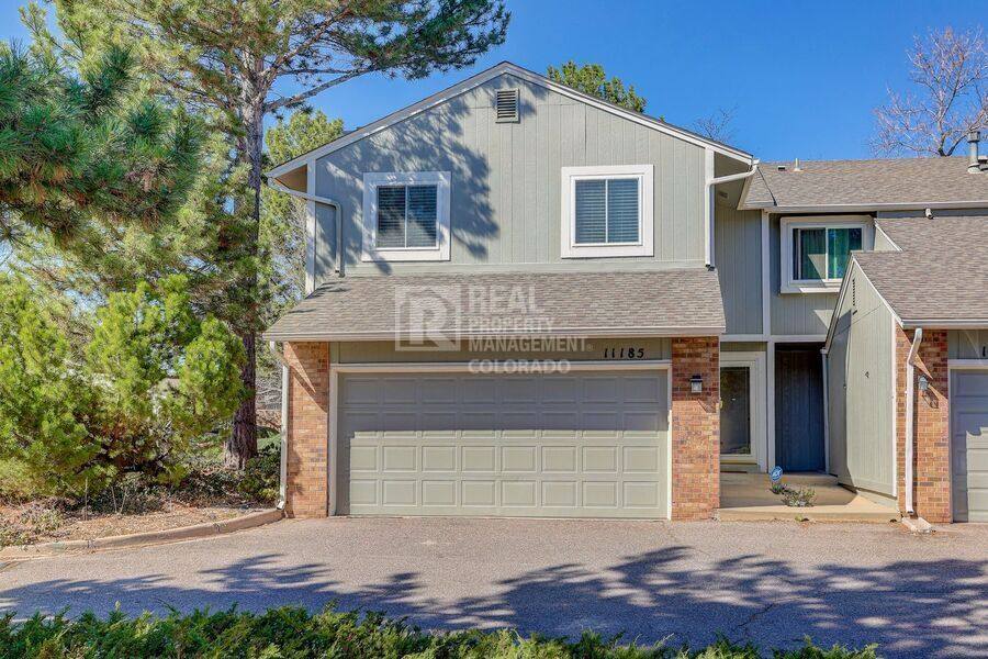 Townhouse for rent at 11185 E Linvale Dr, Aurora, CO 80014