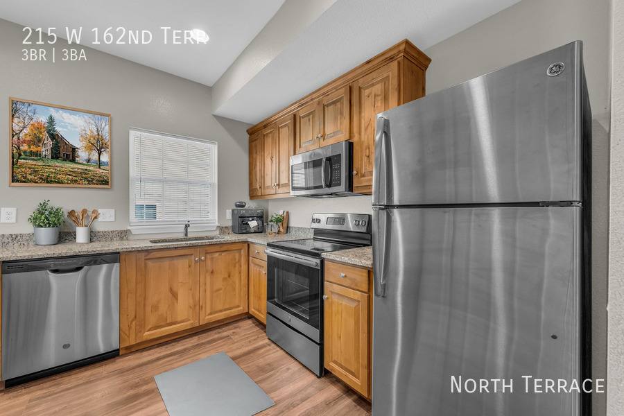 Townhouse for rent at 215 W 162nd Terrace, Belton, MO 64012