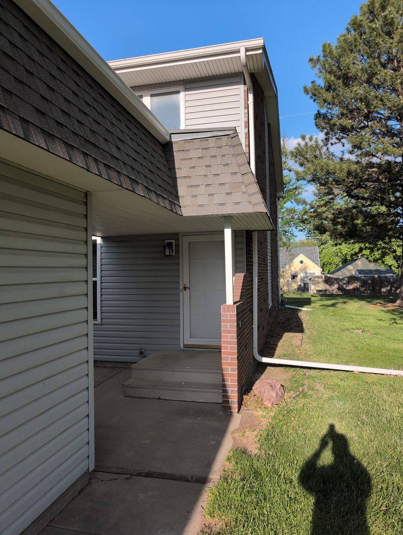 Townhouse for rent at 2210 Mirwyn Court, Lincoln, NE 68505