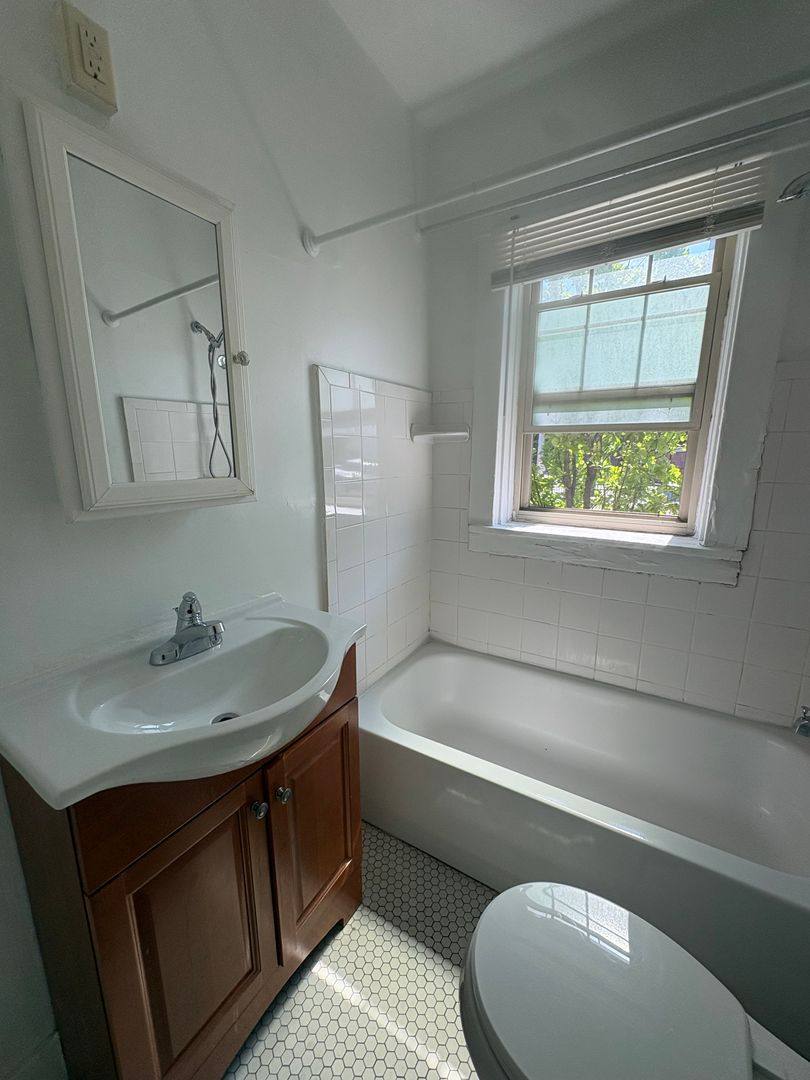 Apartment for rent at 345 Alexander St, Rochester, NY 14607