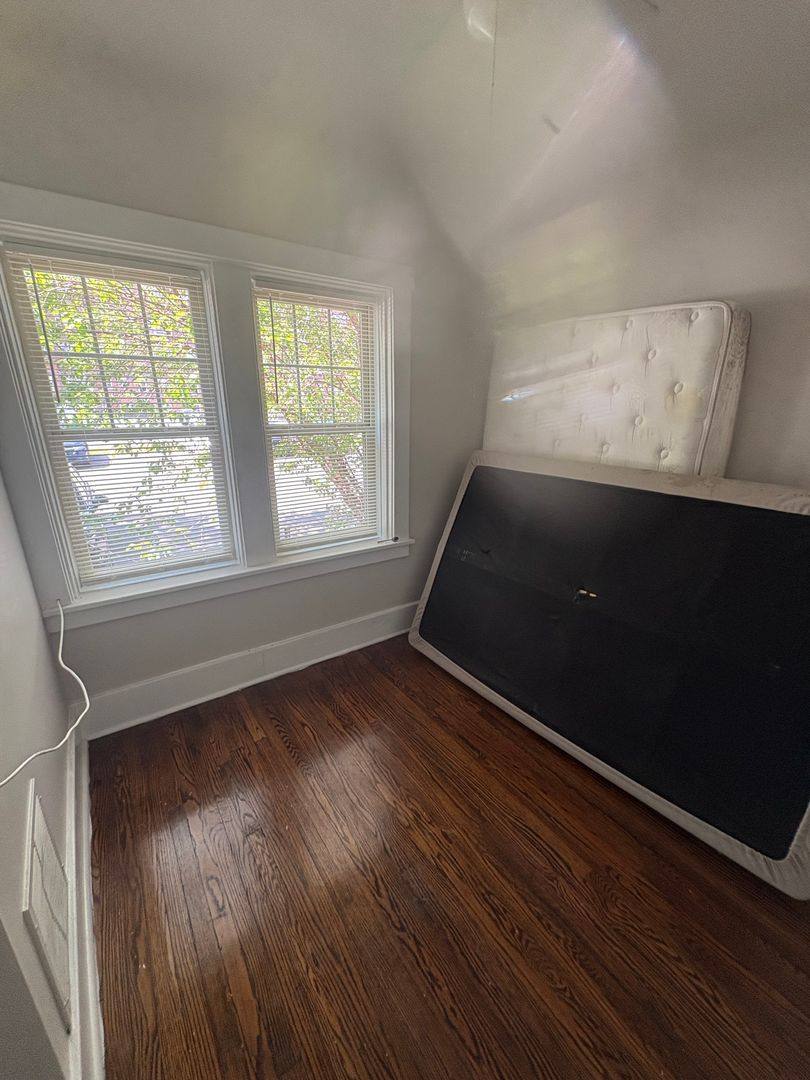 Apartment for rent at 345 Alexander St, Rochester, NY 14607