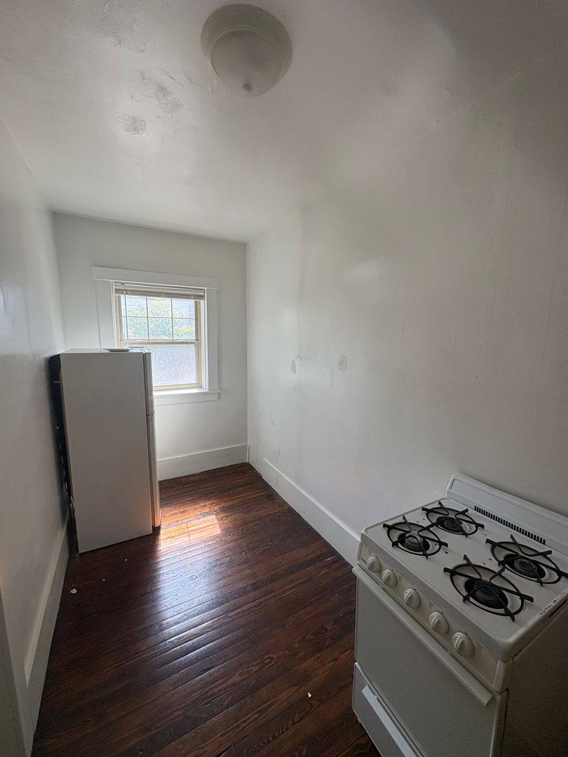 Apartment for rent at 345 Alexander St, Rochester, NY 14607