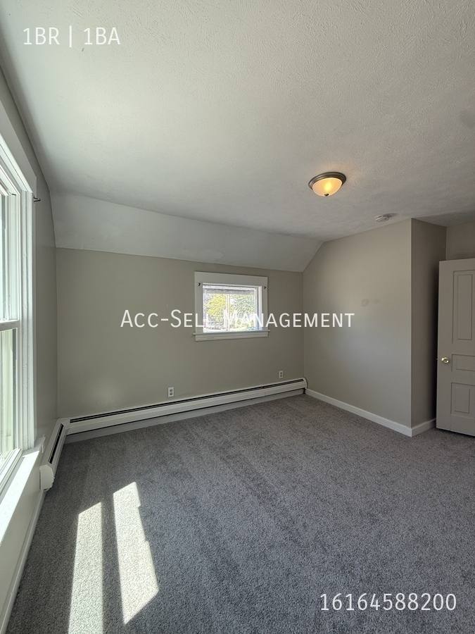 Apartment for rent at 104 Diamond Ave SE #2, Grand Rapids, MI 49506