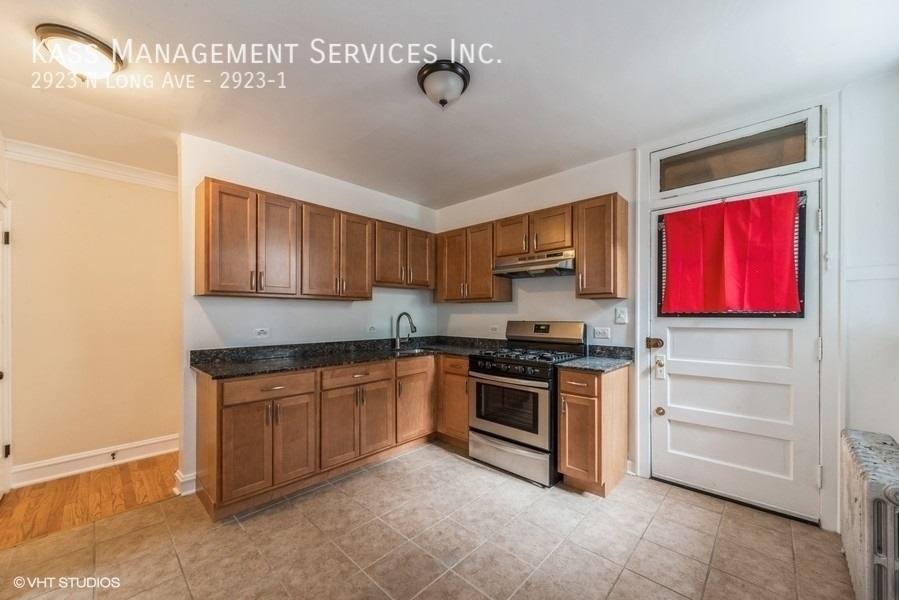 Apartment for rent at 2923 N Long Ave #1, Chicago, IL 60641