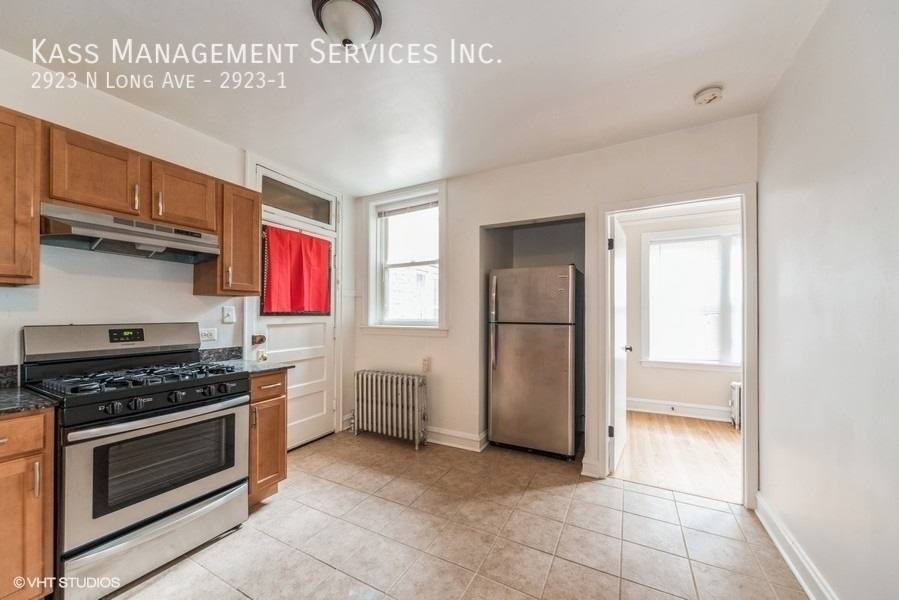 Apartment for rent at 2923 N Long Ave #1, Chicago, IL 60641