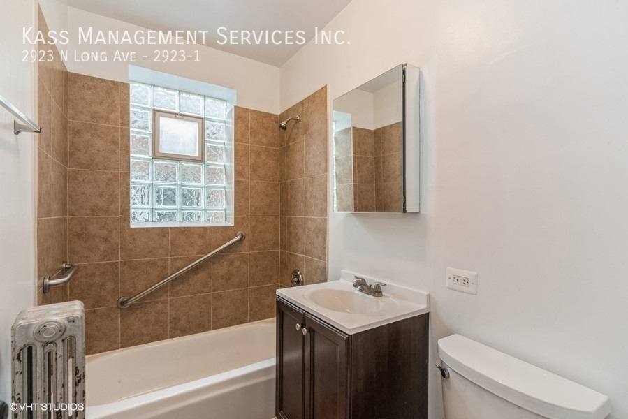 Apartment for rent at 2923 N Long Ave #1, Chicago, IL 60641