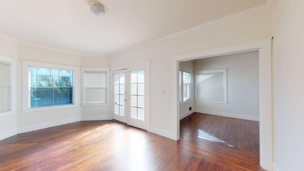 House for rent at 5399 Broadway, Oakland, CA 94618