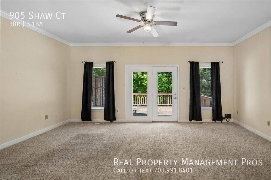 Townhouse for rent at 905 Shaw Court, Fredericksburg, VA 22405