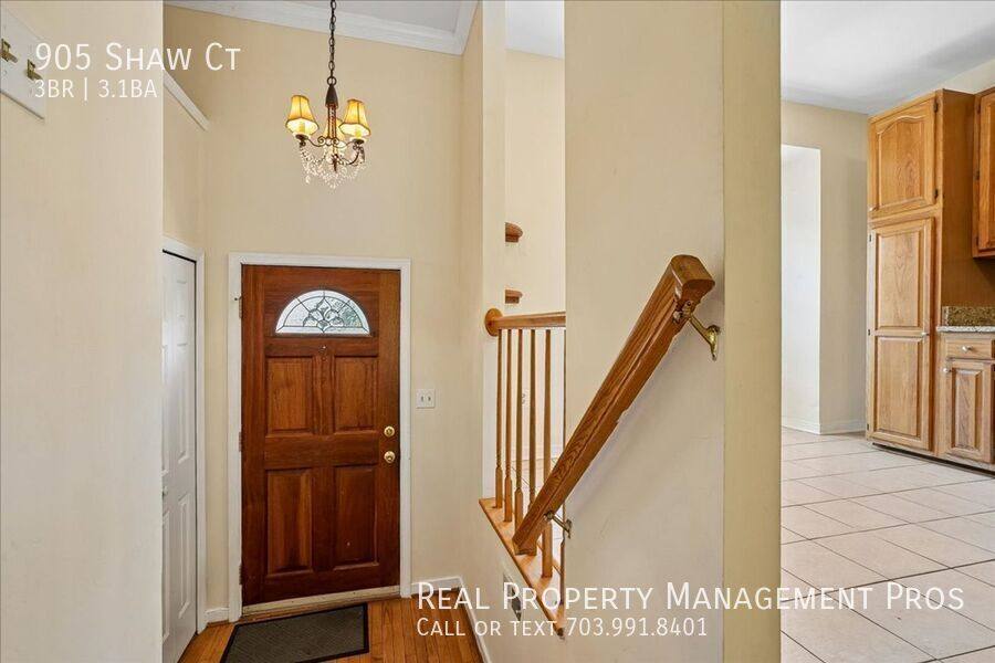 Townhouse for rent at 905 Shaw Court, Fredericksburg, VA 22405