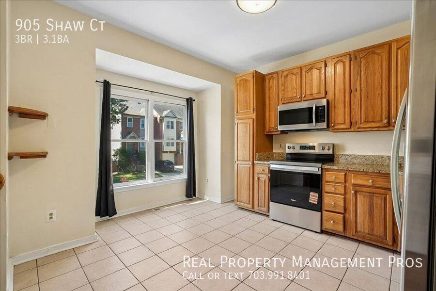 Townhouse for rent at 905 Shaw Court, Fredericksburg, VA 22405