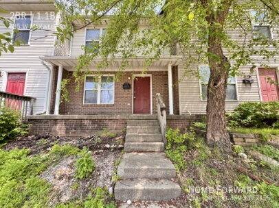 Townhouse for rent at 835 W Maxwell St, Lexington, KY 40508