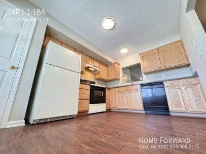 Townhouse for rent at 835 W Maxwell St, Lexington, KY 40508