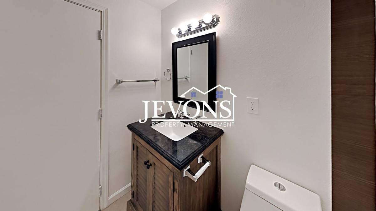 Townhouse for rent at 2416 S I St, Tacoma, WA 98405