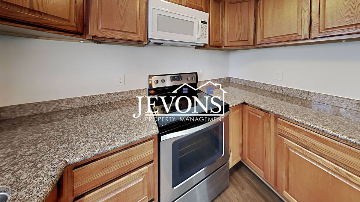 Townhouse for rent at 2416 S I St, Tacoma, WA 98405