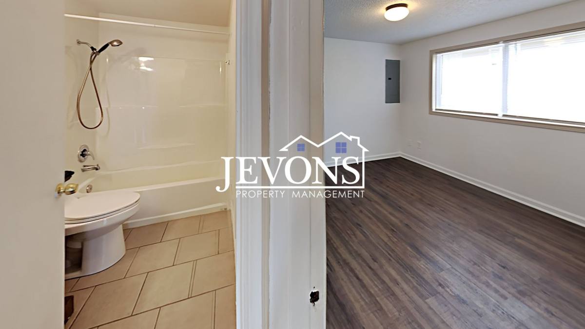 Townhouse for rent at 2416 S I St, Tacoma, WA 98405