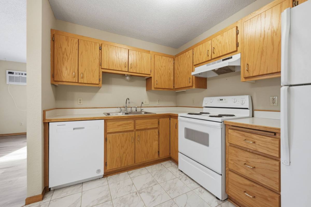 Townhouse for rent at 6382 Birch St, North Branch, MN 55056
