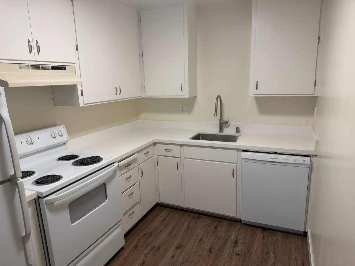 Apartment for rent at 2629 Folsom St, San Francisco, CA 94110