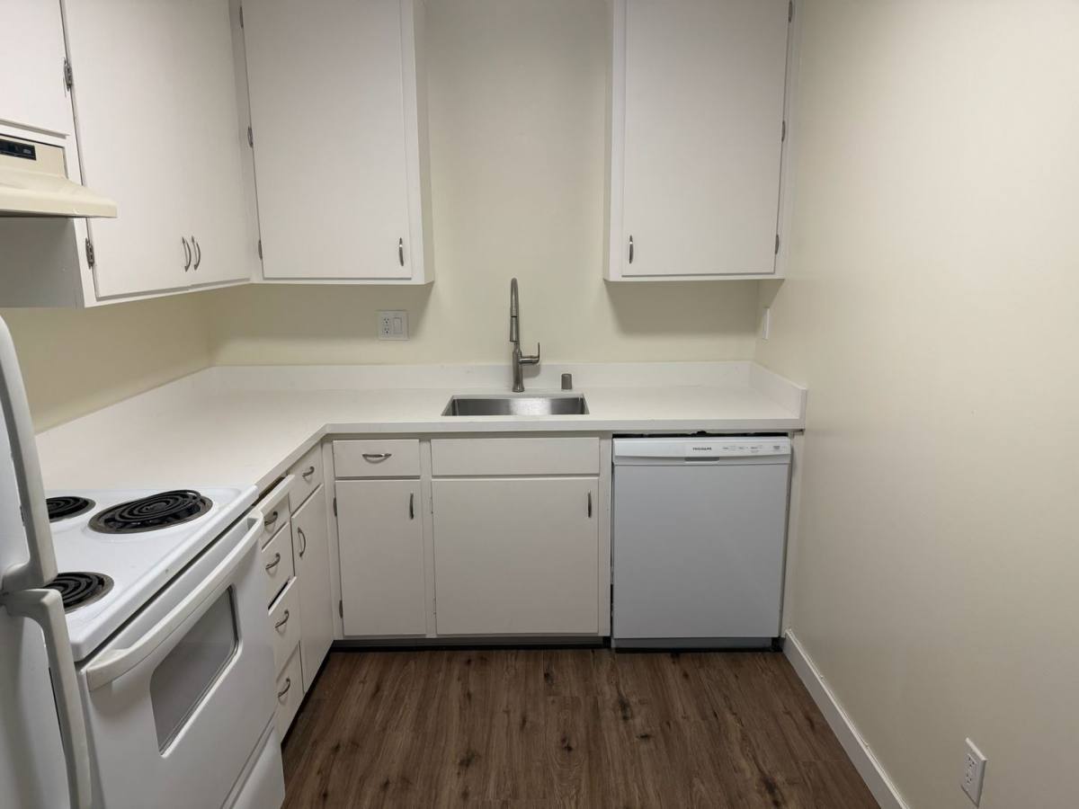 Apartment for rent at 2629 Folsom St, San Francisco, CA 94110