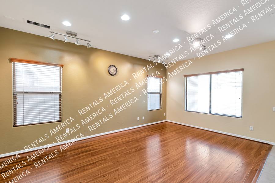 House for rent at 15813 N Dante Dr, Phoenix, AZ 85023