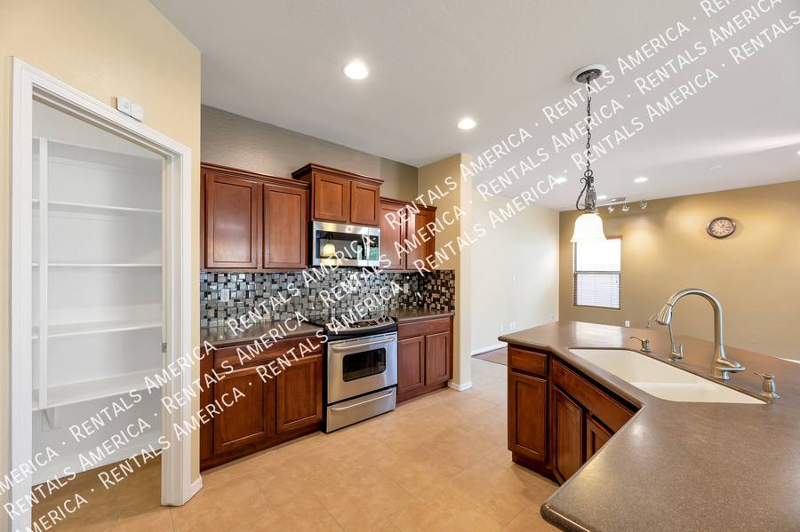 House for rent at 15813 N Dante Dr, Phoenix, AZ 85023