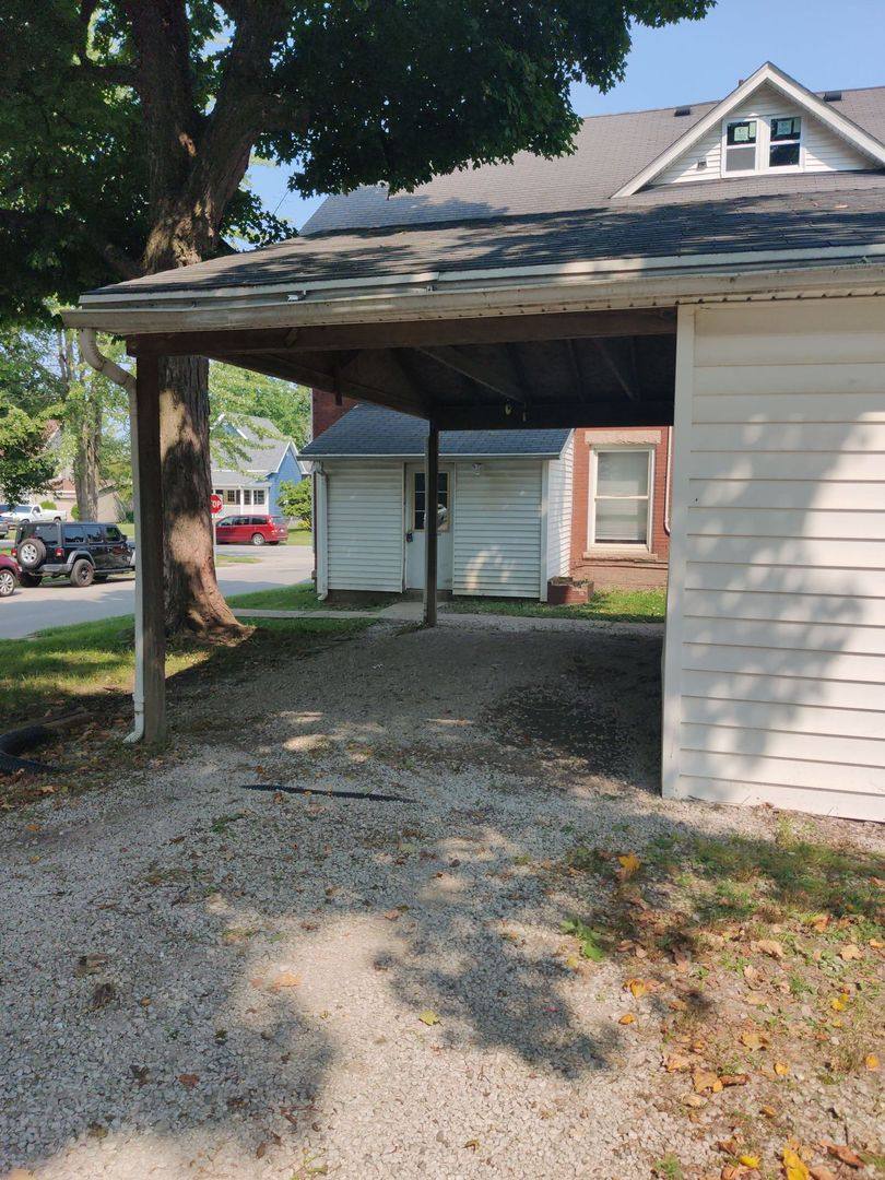 Apartment for rent at 801 E Main St, Crawfordsville, IN 47933
