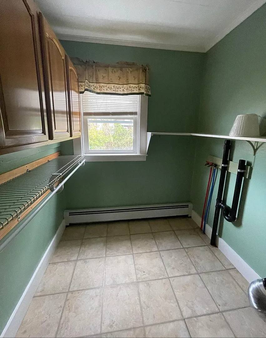 Apartment for rent at 31 Goodale St, Athol, MA 01331
