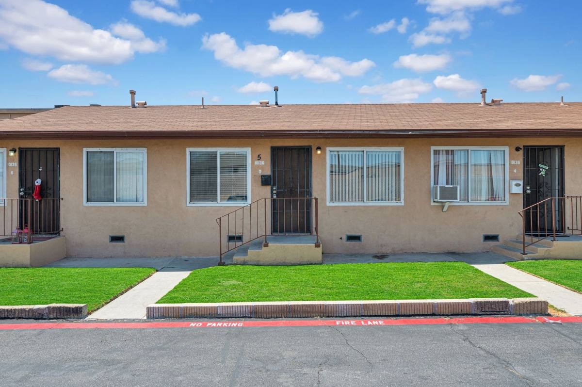 Apartment for rent at 10132 Alondra Blvd, Bellflower, CA 90706