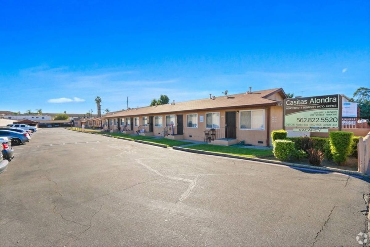 Apartment for rent at 10132 Alondra Blvd, Bellflower, CA 90706