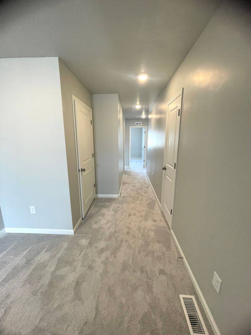 House for rent at 251 N Riverside Dr, Saratoga Springs, UT 84045