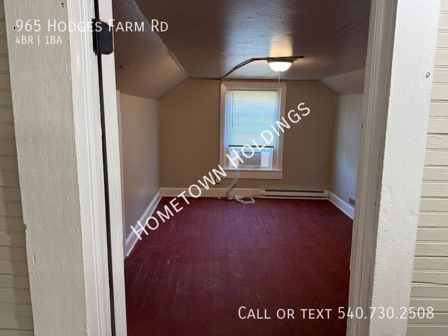 House for rent at 965 Hodges Farm Rd, Martinsville, VA 24112