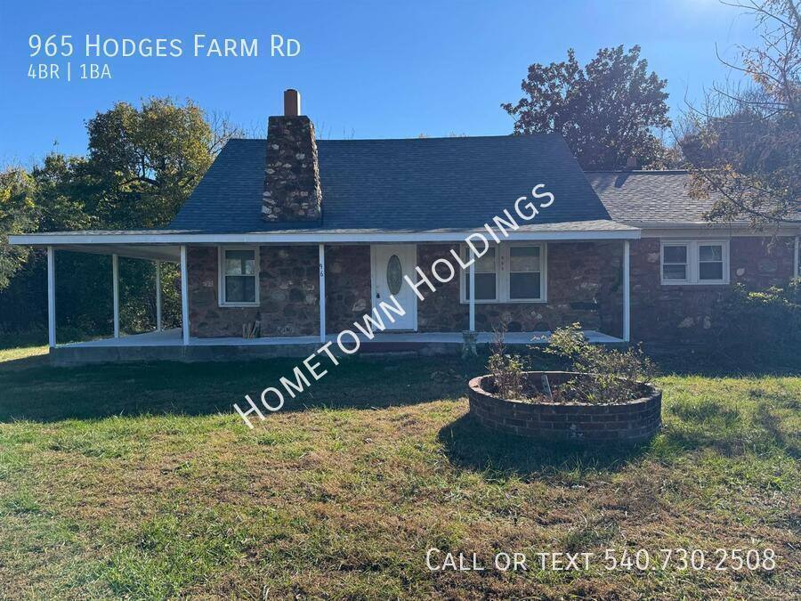 House for rent at 965 Hodges Farm Rd, Martinsville, VA 24112