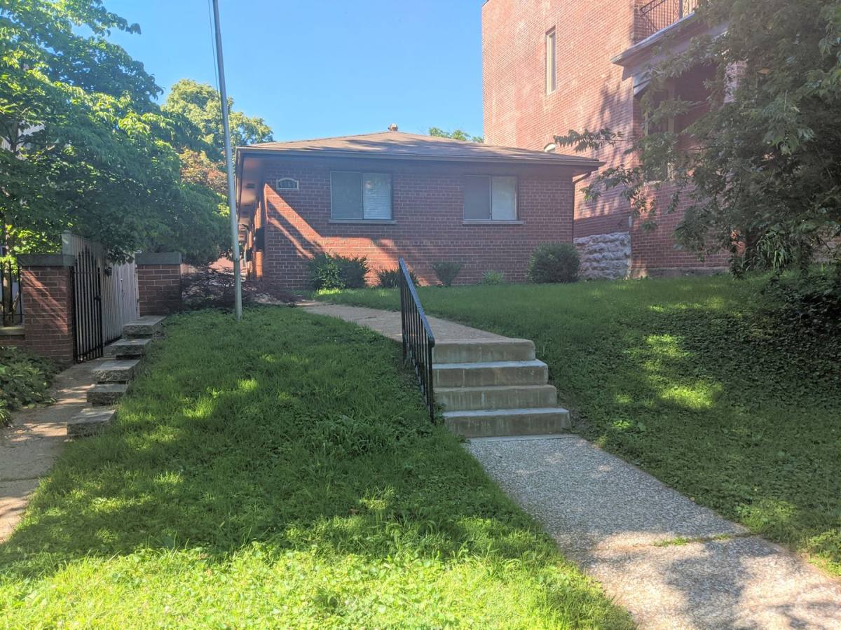 Apartment for rent at 4363 Laclede Ave, Saint Louis, MO 63108