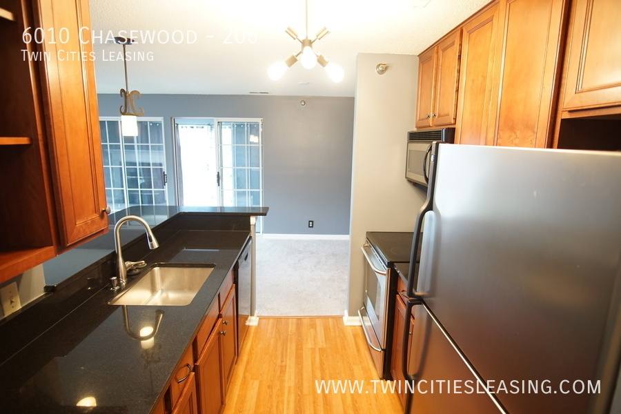 Condo for rent at 6010 Chasewood #206, Hopkins, MN 55343