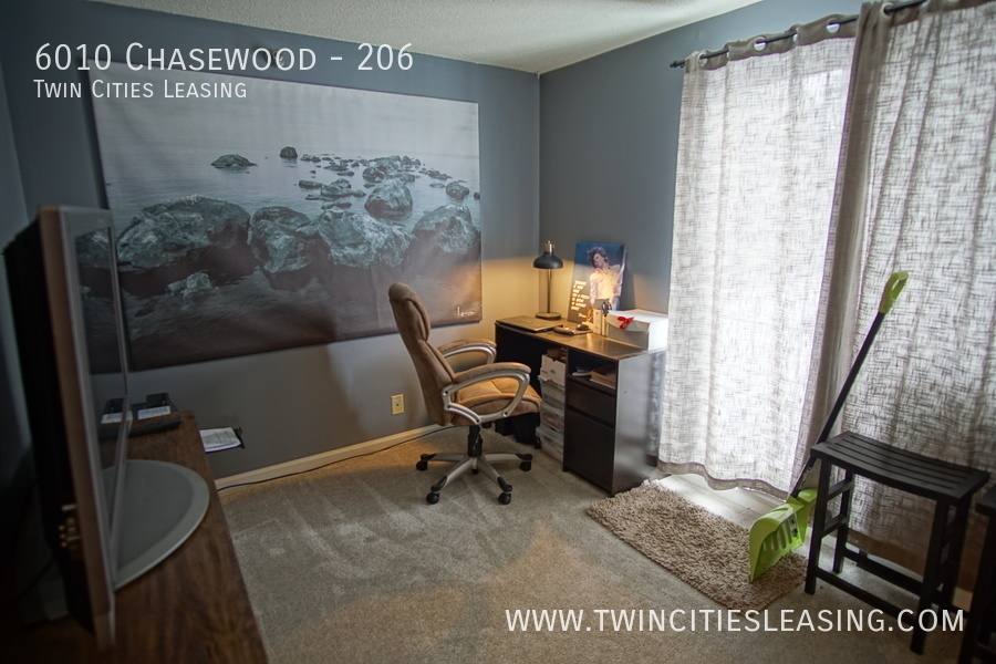Condo for rent at 6010 Chasewood #206, Hopkins, MN 55343
