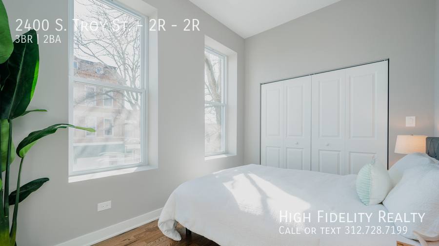 Condo for rent at 2400 S Troy St #2R, Chicago, IL 60623