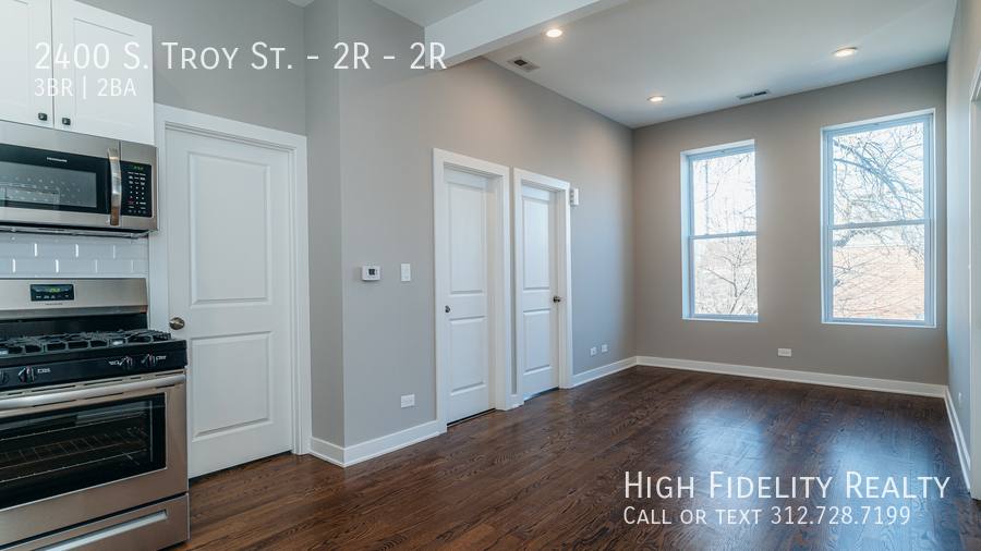 Condo for rent at 2400 S Troy St #2R, Chicago, IL 60623