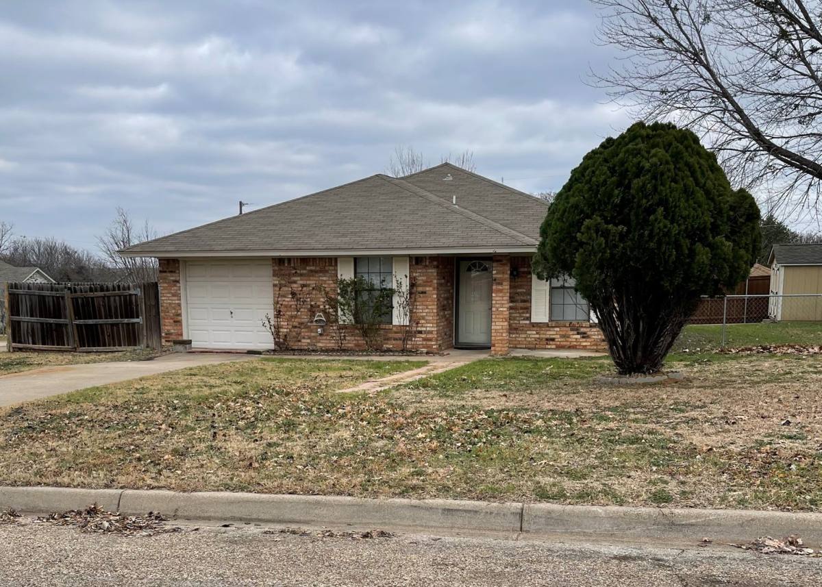 House for rent at 1109 Summer Wheat St, Cleburne, TX 76031