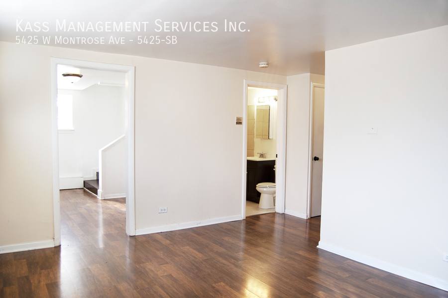 Apartment for rent at 5425 W Montrose Ave #SB, Chicago, IL 60641