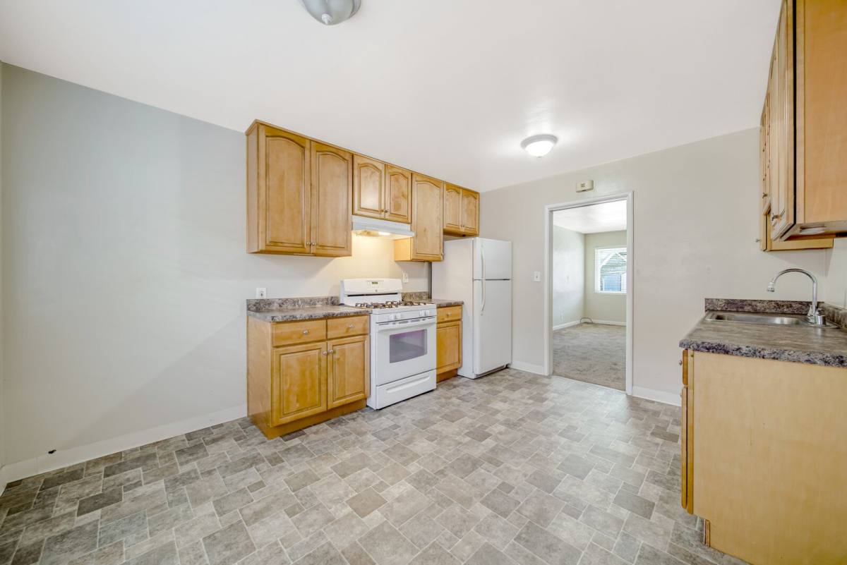 Townhouse for rent at 1821 Woodland Ave, Palo Alto, CA 94303